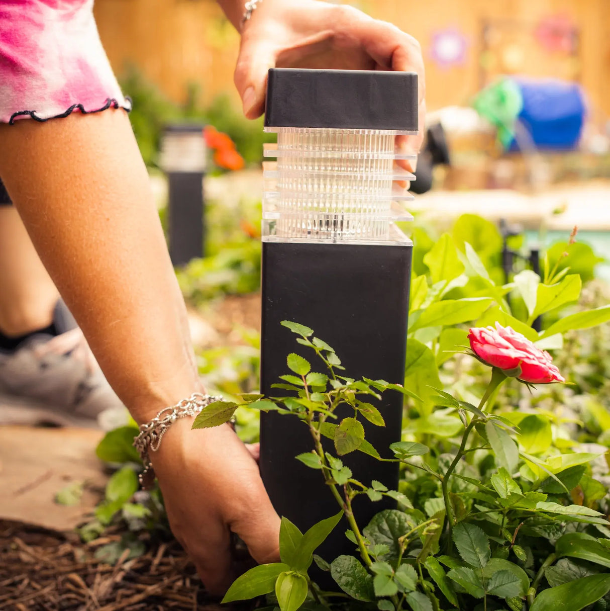 Column Solar Pathway Lights, Set of 4 ShopFGI