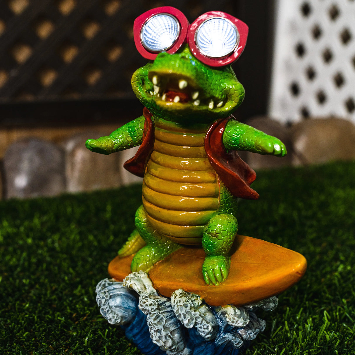 Solar Crocodile Accent Light (Surfing) ShopFGI