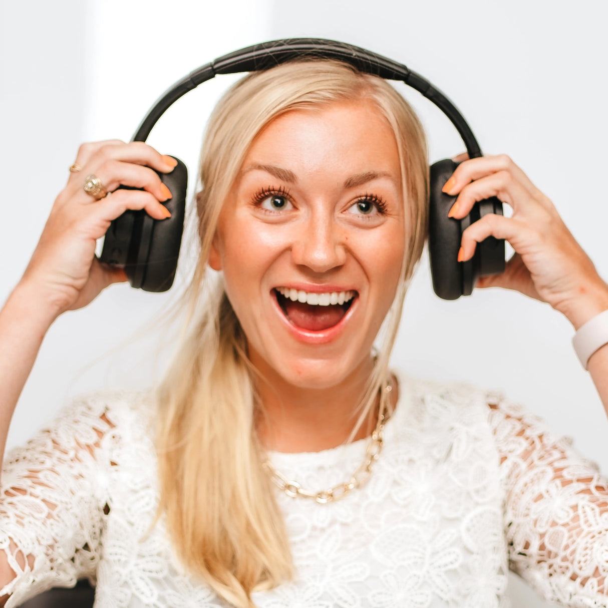 Nuvelon ONE Bluetooth Headphones Nuvelon