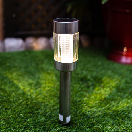 Timeless Elegance Meets Modern Sustainability: Solar Lights with Metal and Glass